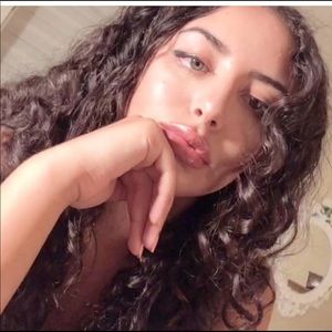 Meet your Posher, Chaimaa